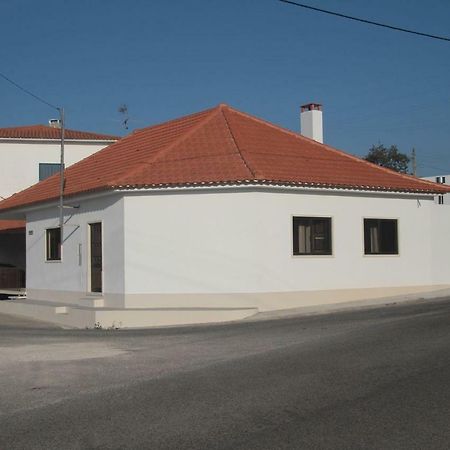 Vivenda Maria Da Nazare Vila Picamilho Exterior foto