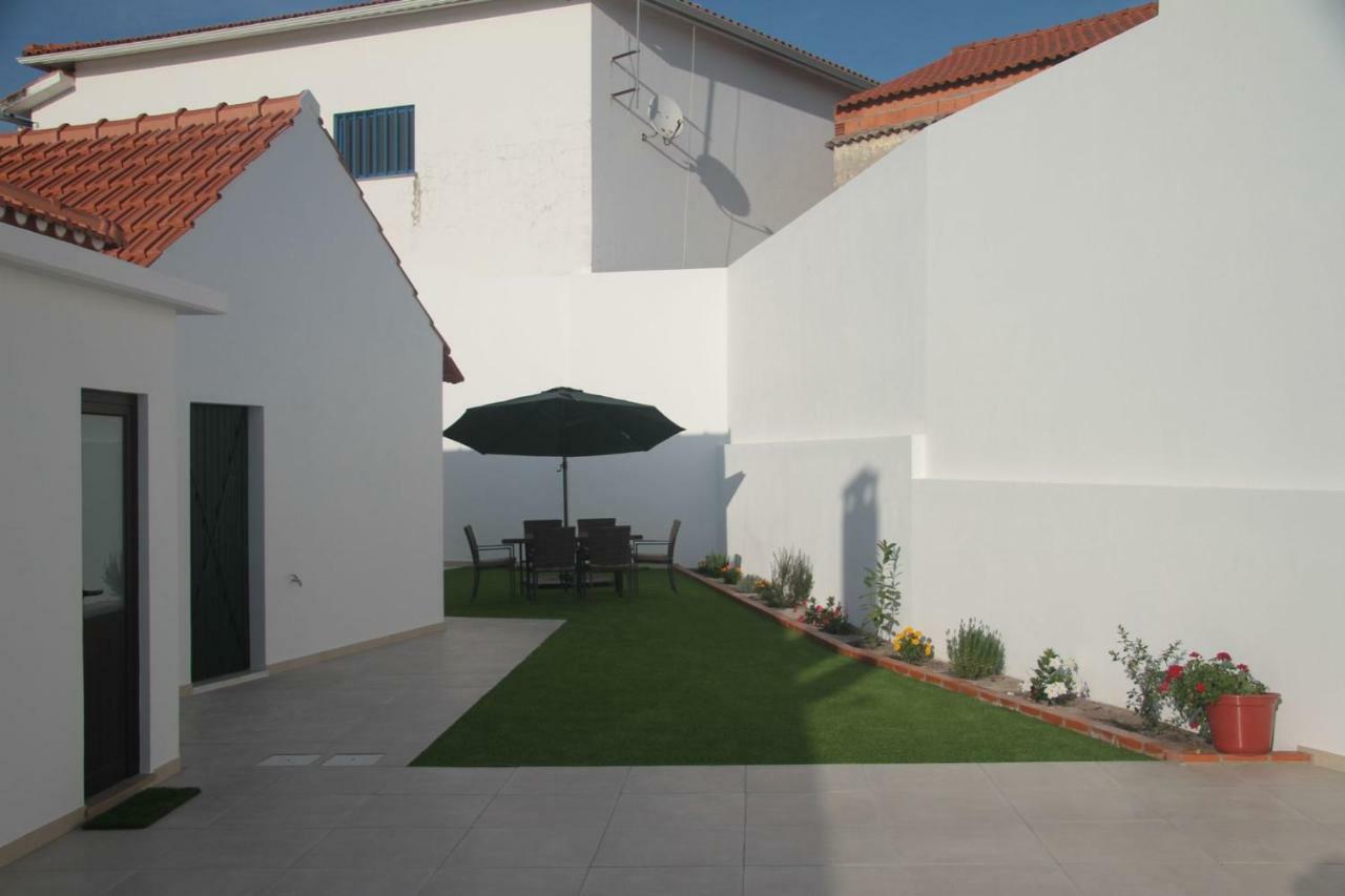 Vivenda Maria Da Nazare Vila Picamilho Exterior foto