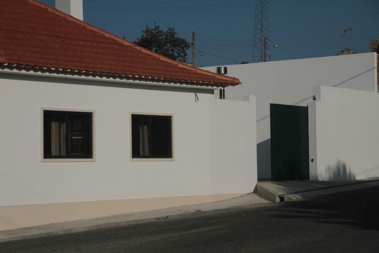 Vivenda Maria Da Nazare Vila Picamilho Exterior foto