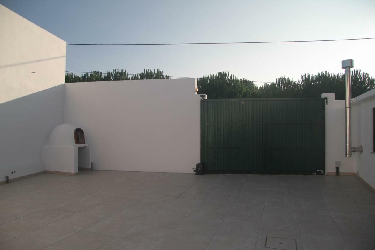 Vivenda Maria Da Nazare Vila Picamilho Exterior foto
