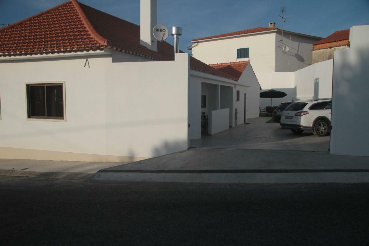 Vivenda Maria Da Nazare Vila Picamilho Exterior foto
