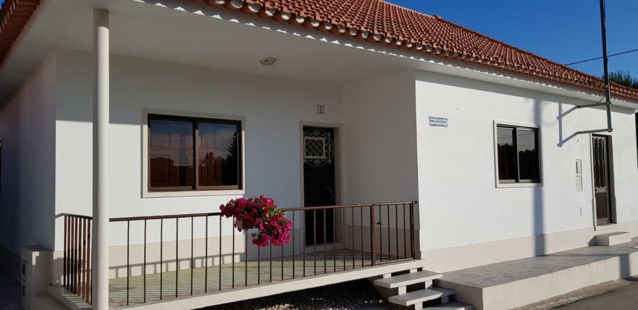Vivenda Maria Da Nazare Vila Picamilho Exterior foto
