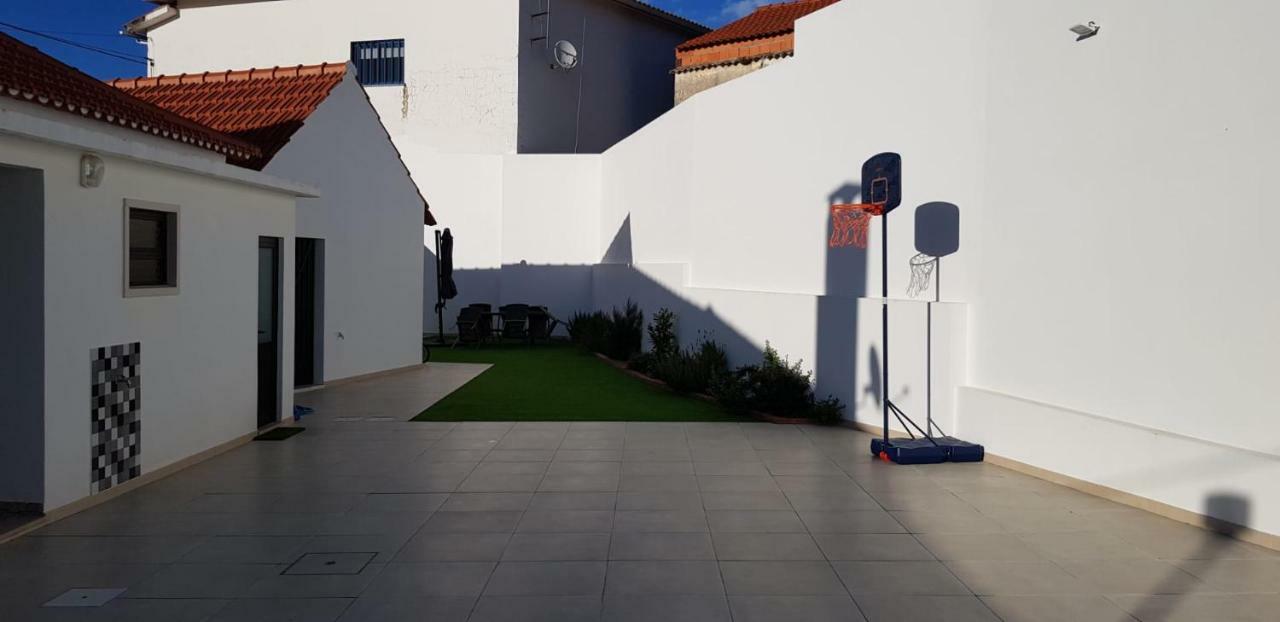 Vivenda Maria Da Nazare Vila Picamilho Exterior foto
